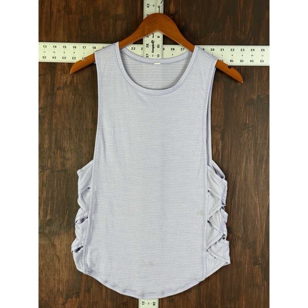 Lululemon Active Side Cross Var-City Muscle Tank Heathered Lilac Purple Womens 6